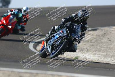 media/Nov-01-2025-TrackDaz (Sat) [[2b4d5192bc]]/B Group/1220pm (Turn 2 Outside)/